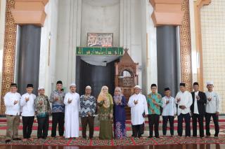 UIN Suska Riau Memulai Era Baru: Perkuat Kepemimpinan dengan Zikir Akbar dan Istighosah