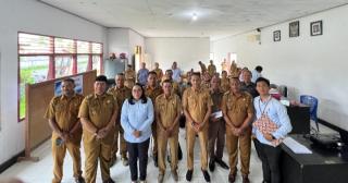 Kejari SBB  Sebagai Mitra Masyarakat Sosialisasikan Pendampingan Hukum Desa di Kecamatan Kairatu 
