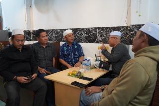 Tembilahan Kini Punya Tempat Nongkrong Baru, Bupati Inhil Resmikan “Tongkrongan Sahabat”