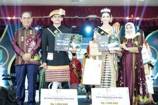 Diko dan Muthia Terpilih Jadi Bujang dan Dara Inhil 2025 