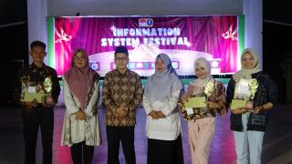 Bupati Inhil Tutup Information System Festival 2025, Dorong Sinergi Pendidikan, Seni, dan Ekonomi Kr