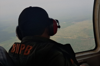Operasi Udara Padamkan Karhutla di Rokan Hulu Terus Berlanjut