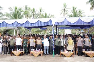 Ada Penanaman Mangrove, Peresmian Pesantren Ekologi dan Peluncuran Maskot Rajalesa