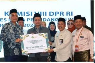 Kanwil Kemenag Riau Terima Bantuan Pemerintah untuk Pesantren dan Pendidikan Islam