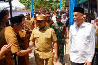 Wali Kota Dumai Puji Langkah Gubri Abdul Wahid Bantu Warga Pesisir