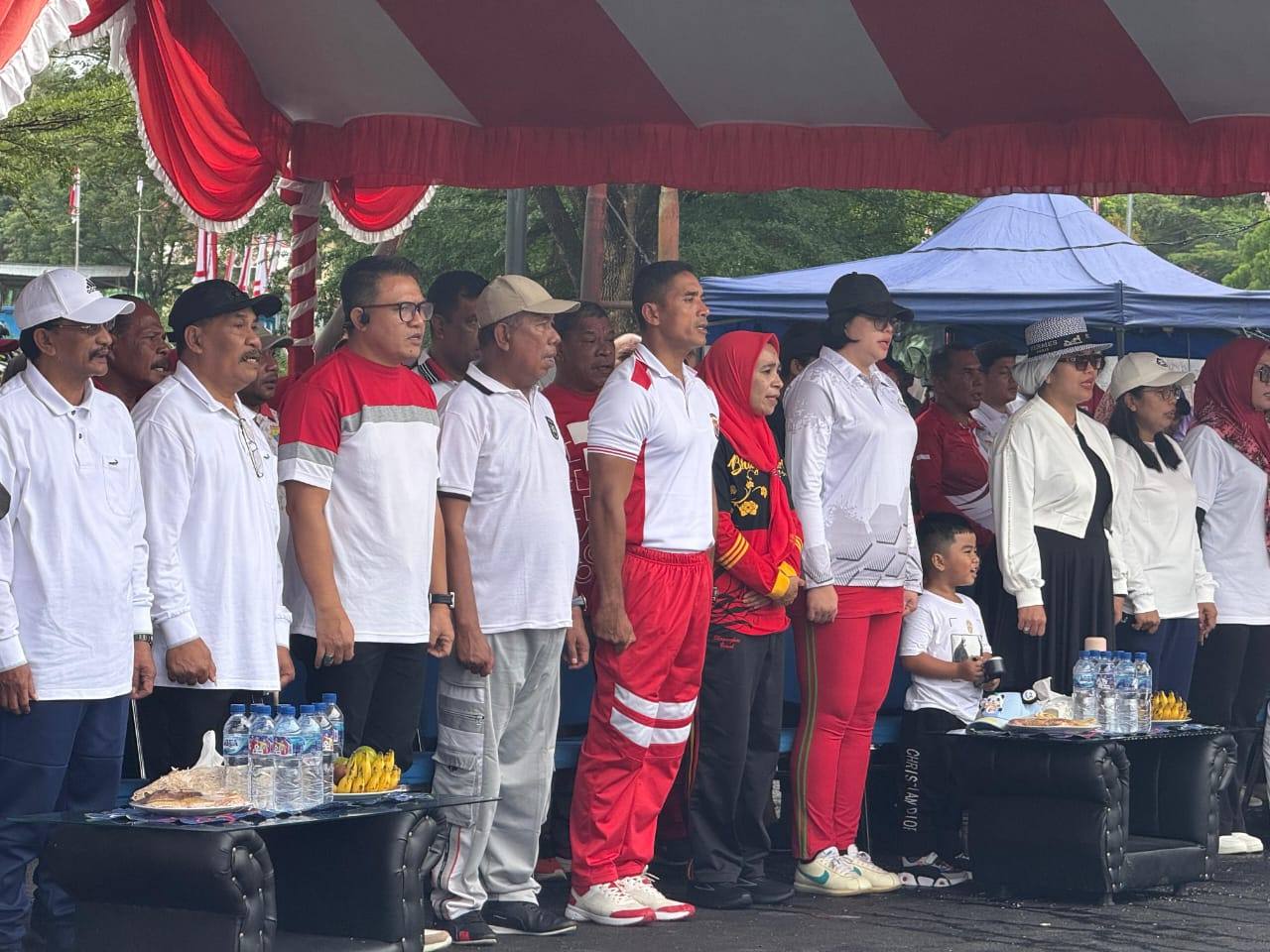 Kajari dan Ketua IAD SBB Ikuti Senam Bersama dalam Pencanangan Lomba HUT ke-80 Kemerdekaan RI