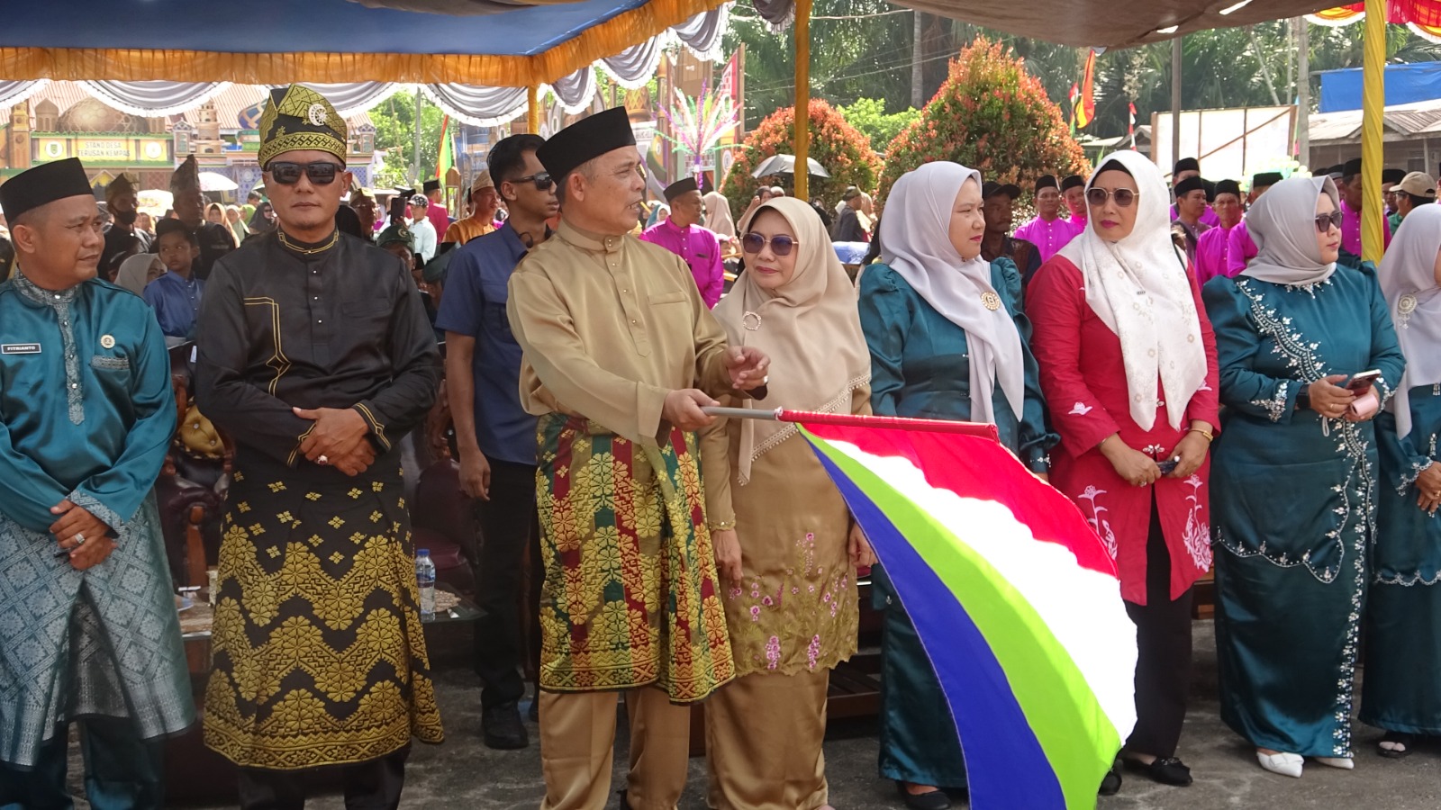 Bupati Herman Buka MTQ ke -29 Kecamatan Gaung dan Lepas Pawai Ta