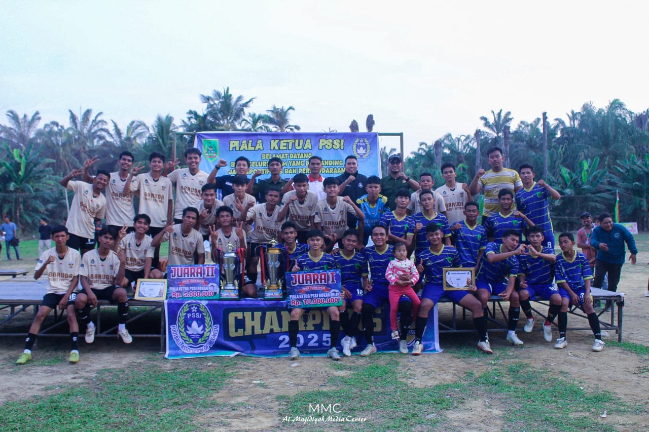 Doa untuk Almarhumah Hj Basyariah Dipanjatkan Sebelum Laga Final Piala Ketua PSSI Rohil