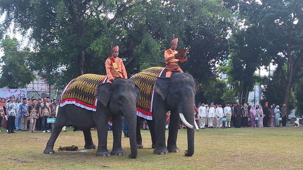 Gajah Vera dan Jopi Meriahkan Peringatan di HUT ke-80 RI di BKSDA Riau