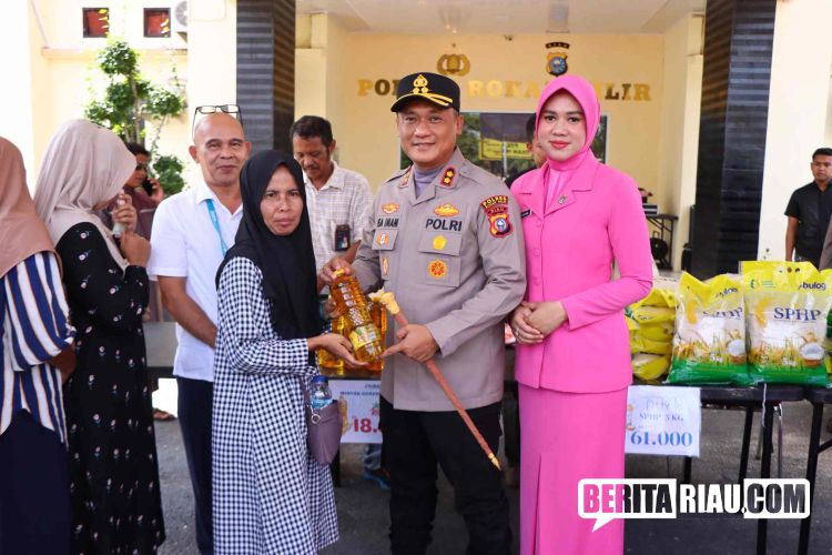 Polres Rohil Salurkan Pangan Murah, Masyarakat Sangat Terbantu