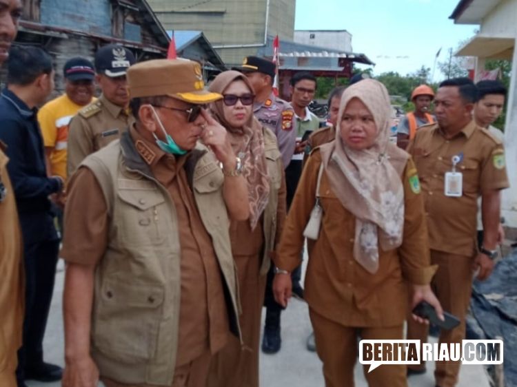 Bupati H. Bistamam Sosialisasikan Pencegahan dan Bahaya Penyakit Malaria di Kecamatan Sinaboi