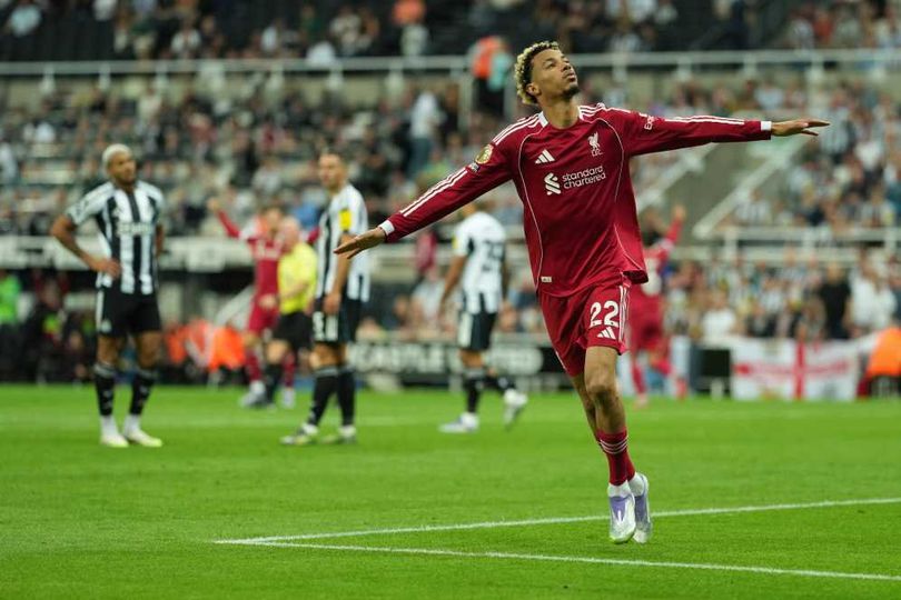 Tuan Rumah Newcastle Tumbang saat Jamu Liverpool 2-3 di St James’ Park