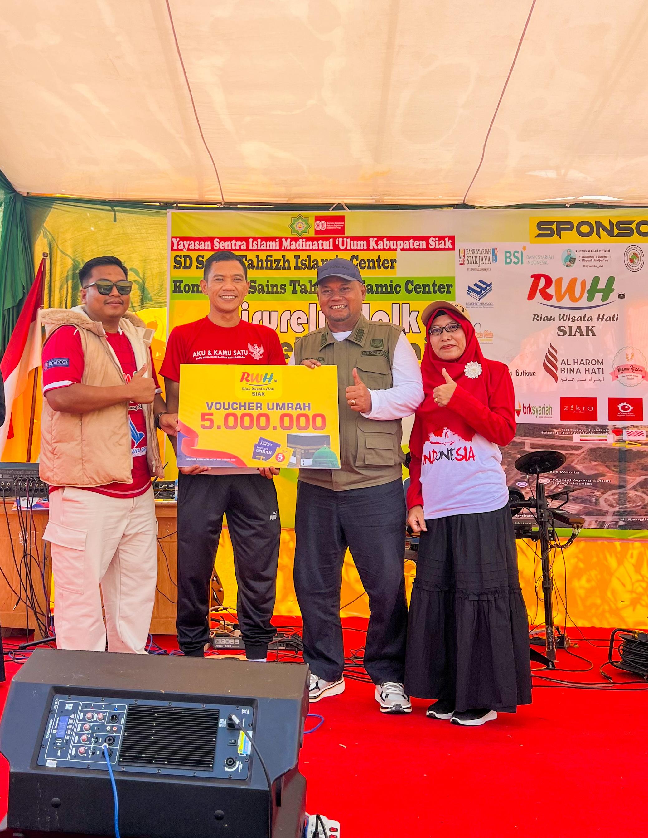RWH Siak Bagi Voucher Umroh Rp5 juta dan Sepeda untuk Peserta