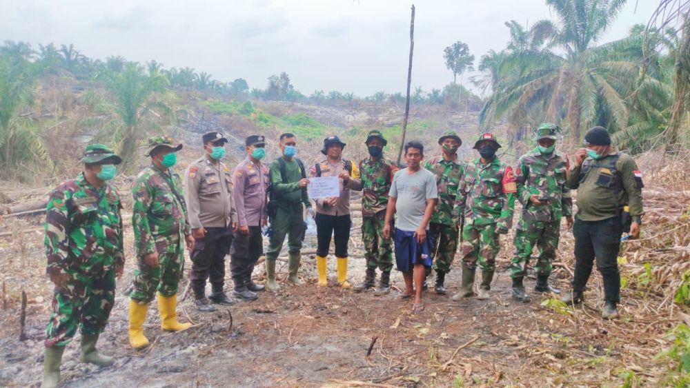 Petugas Amankan Pria Terduga Pembakar Lahan di Rohul 