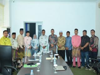 Terima Kunjungan Yayasan Palangka, Bupati Buktikan Sejarah Kampar dengan Karya Tulis