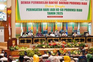 Paripurna Hari Jadi ke-68 Riau: Ketua DPRD Gaungkan Daerah Istimewa Riau