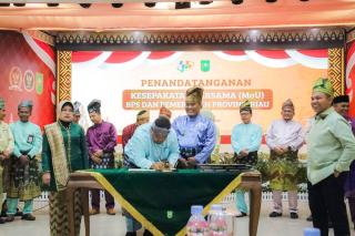 Teken MoU, BPS dan Kepala Daerah se-Riau Mantapkan Komitmen Satu Data Indonesia