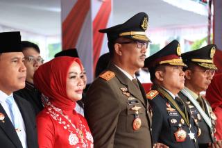 Dilapangan Merdeka, Kajati Maluku & Forkopimda Melaksanakan Upacara HUT Kemerdekaan RI ke 80 