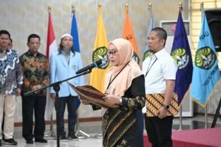 Perkuat Tata Kelola dan Kinerja, Rektor Unri Lantik 11 Pejabat Baru