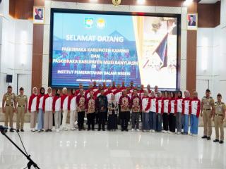 Bupati Kampar Dampingi Tour Edukasi Paskibraka 2025 ke IPDN Jatinangor