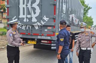 Dishub Pekanbaru Razia Truk Odol, 30 Kendaraan Ditindak