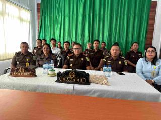 Peringatan Hari Lahir Kejaksaan RI ke-80 Tahun 2025, Kajari SBB dan Jajaran Ikuti Seminar Nasional