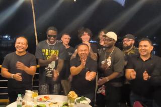 Dijamu Gubri di Restoran Khas Melayu, Melly Mike: Terima Kasih Riau...