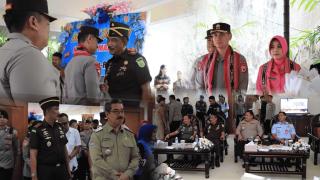 Kajati Maluku Agoes SP Bersama Jajaran Forkopimda Jemput Kapolda Baru di VVIP Bandara Pattimura 