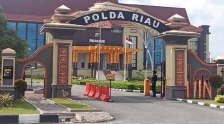 Ada Aksi Unjuk Rasa di Mapolda Riau, Sejumlah Sekolah Diliburkan