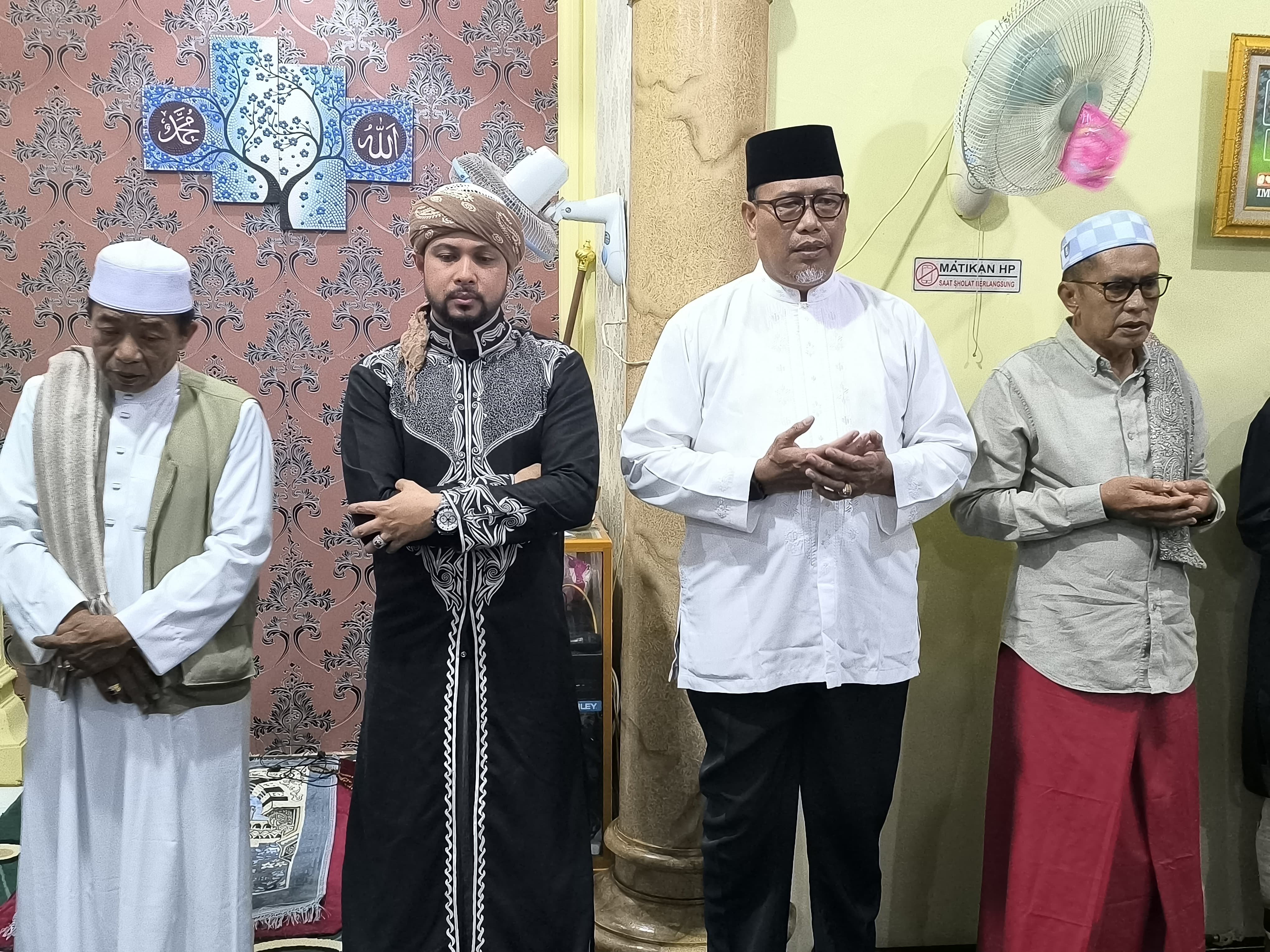 Sekda Apresiasi Peringatan Maulid Nabi Muhammad SAW di Surau Al-Mukhlisin Tembilahan