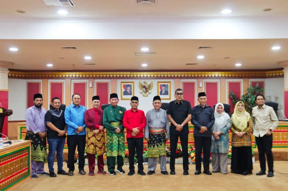 DPRD Riau Mulai Galang Donasi untuk Daerah Istimewa Riau