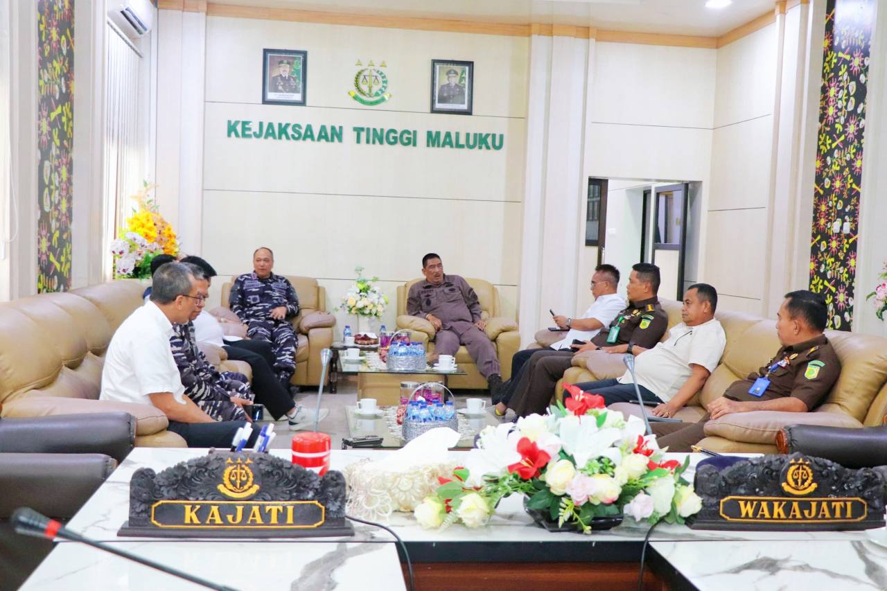 Kajati Agoes SP Sambut Baik Kunjungan Dankodaeral IX Maluku di Kejati Maluku