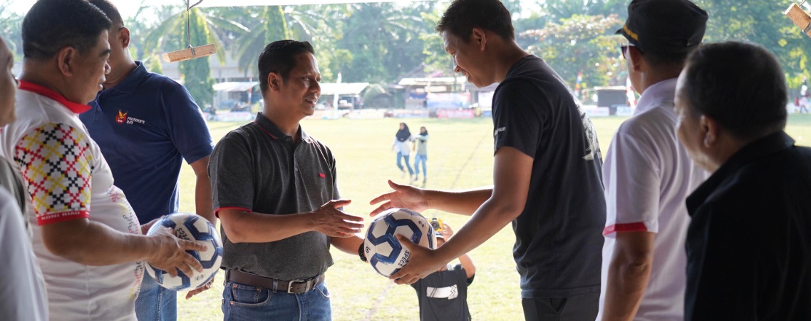 Buka Muara Langsat Cup XIII, Wabup Muklisin Dorong Lahirnya Bibit Atlet Sepakbola Kuansing
