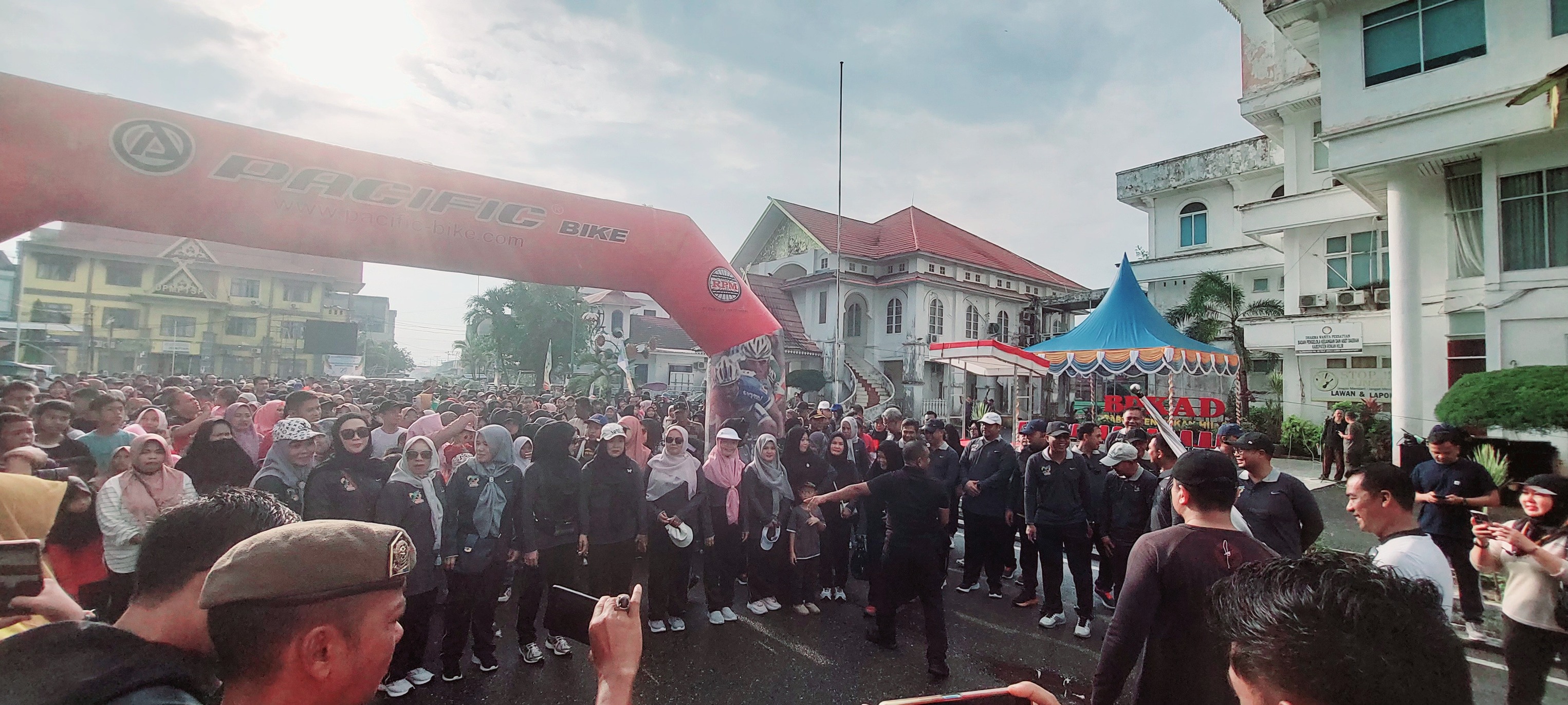 Ribuan Warga Banjiri Bangko, Meriahnya HUT Rohil ke-26