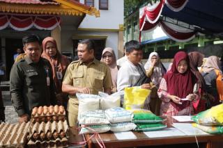 Gubri Wahid Pastikan Harga Stabil di Pasar Murah Delima