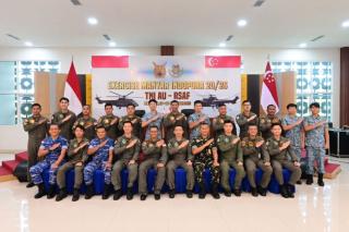 Setelah Australia & AS, Kini Singapura Gelar Latihan Bersama di Lanud Roesmin Nurjadin