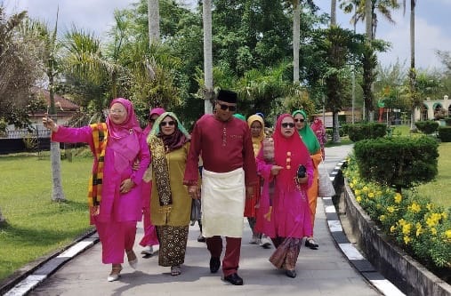 Dispar Siak Apresiasi Puan LAMR Kenalkan Kebaya Leboh di Kota Istana