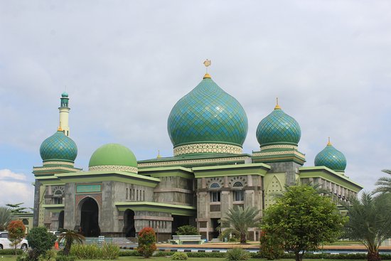 Pemko Pekanbaru Tertibkan PKL di Sekitar Masjid Raya An-Nur, Siapkan Area Relokasi Sementara
