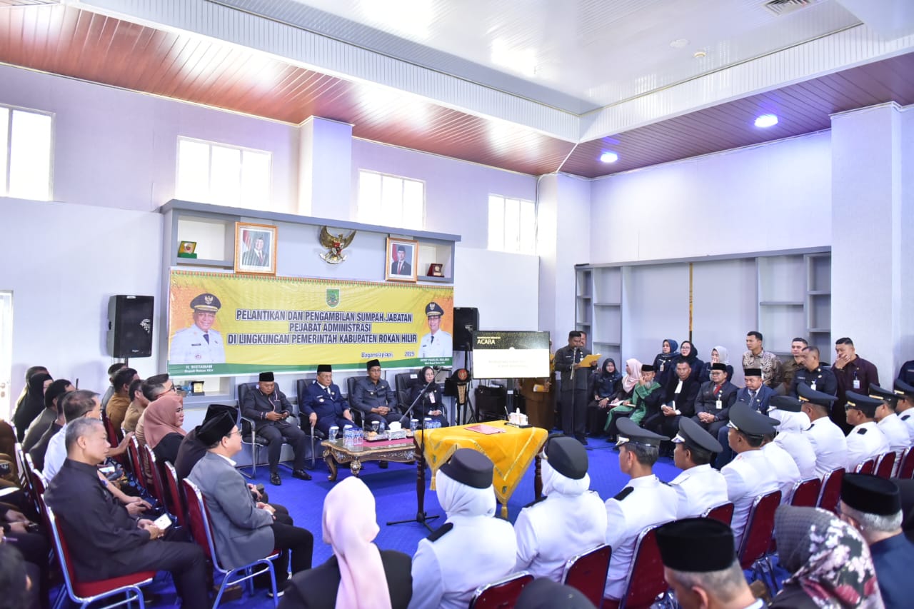 Sekda Fauzi Tegaskan Pelantikan Pejabat Rohil Sesuai Aturan dan Rekomendasi BKN