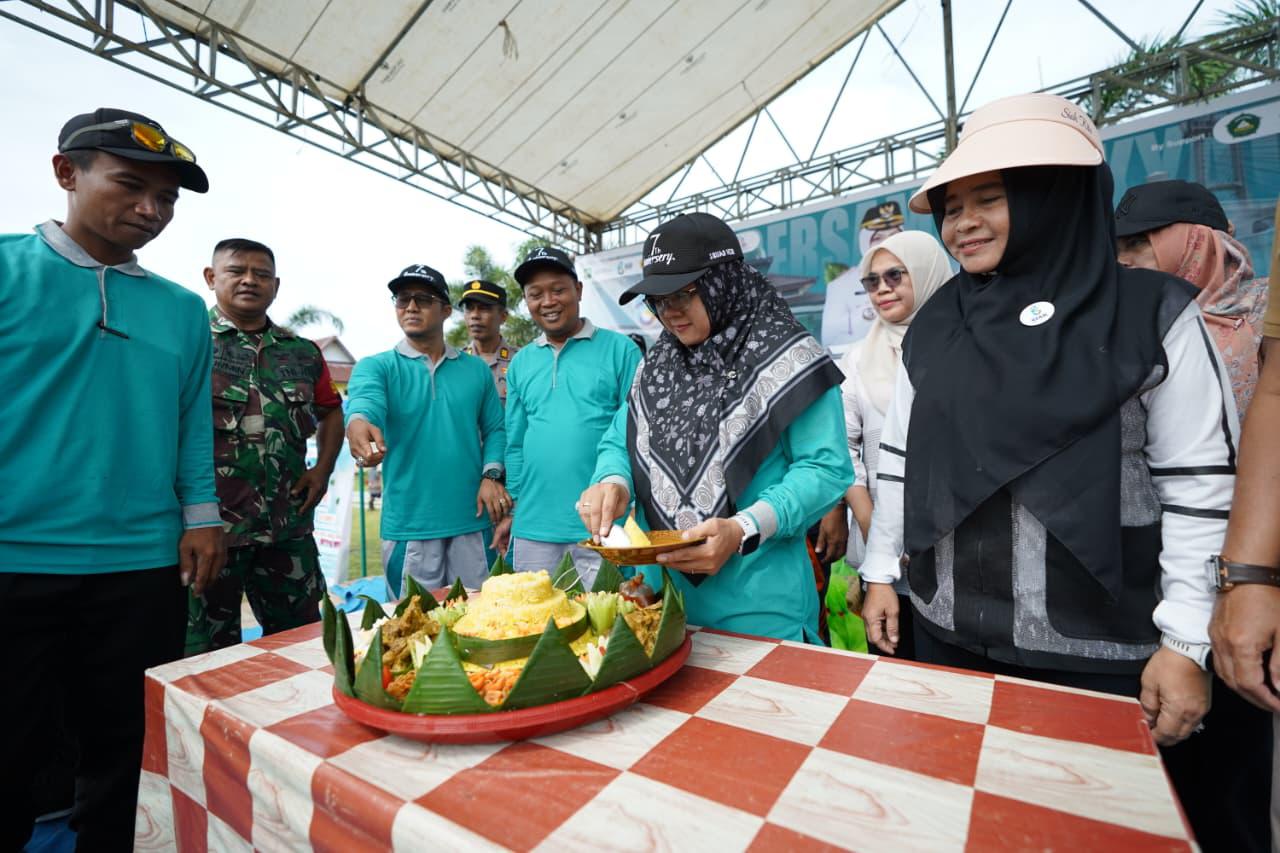 Bupati Siak Sehari Penuh Bersama Masyarakat Dayun Lewat Program Rumah Rakyat