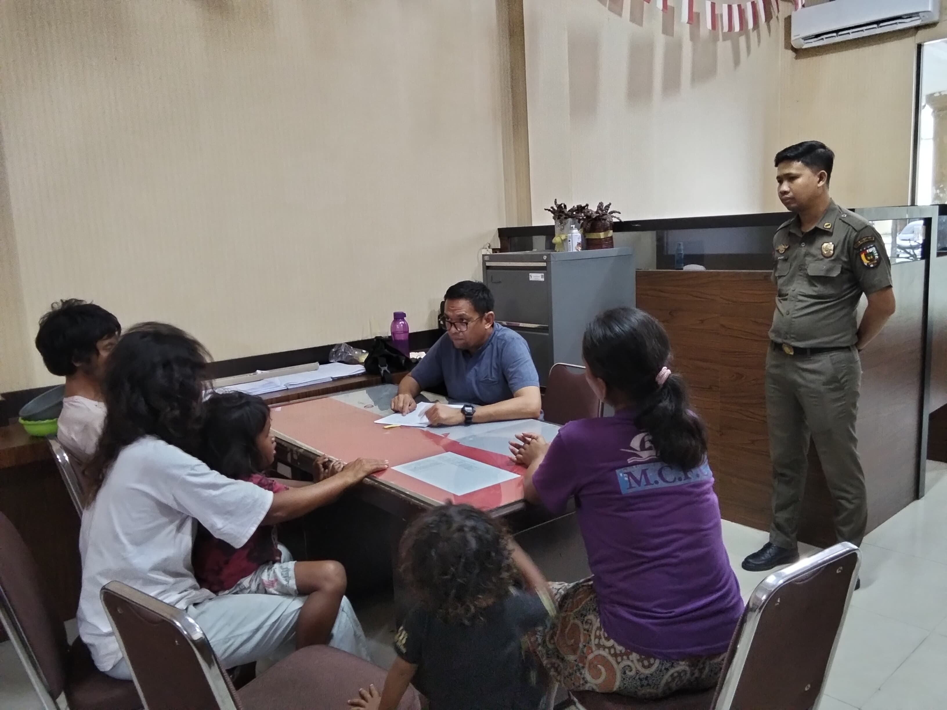 Viral Sekeluarga Mengemis, Dinsos Pekanbaru Lakukan Penanganan Cepat