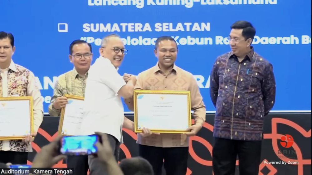 Gubri Abdul Wahid Toreh Prestasi, Riau Masuk Daerah Terinovatif Versi BRIN 2025