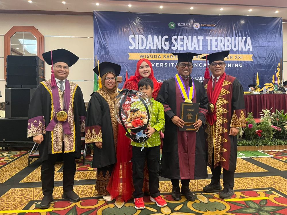 Unilak Lahirkan 1.341 Lulusan, Dua Tokoh Daerah Ikut Diwisuda