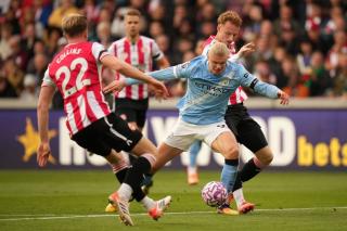 Haaland Antar Manchester City Curi Tiga Poin dari Markas Brentford