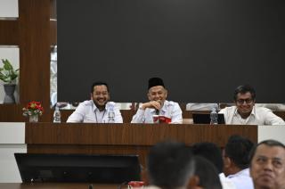 Wali Kota Dumai Pimpin Evaluasi Lembaga Pengelolaan Sampah 