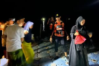 Mesin Kapal Rusak di Tengah Laut, 90 Santri Berhasil Diselamatkan