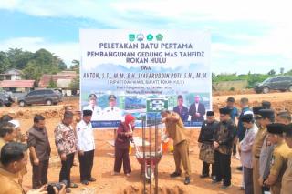 Peletakan Batu Pertama Gedung MAS Tahfidz Rokan Hulu: Meneguhkan Langkah Membangun Peradaban Qurani