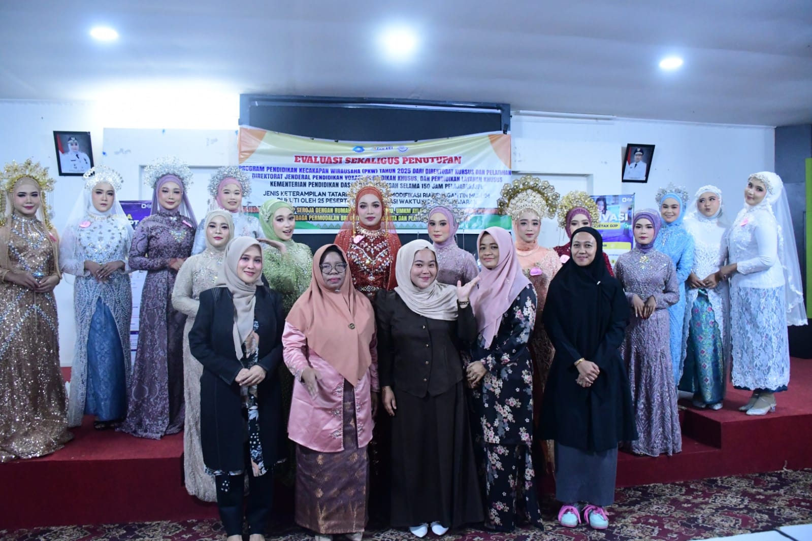 Lahirkan Wirausaha Muda di Bidang Kecantikan, Program PKW LKP Seroja Bengkalis Resmi Ditutup