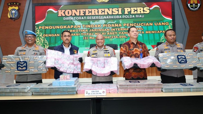 Transaksi Ratusan Miliar, Bandar Narkoba di Riau Gunakan Rekening Istri
