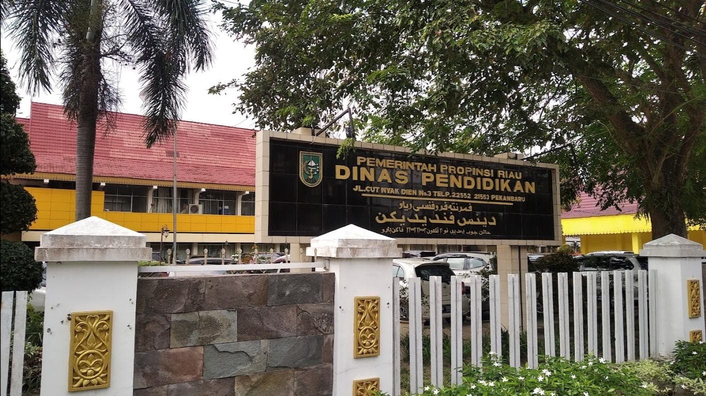 KPK Lanjutkan Penggeledahan di Riau, Dinas Pendidikan Jadi Sasaran Terbaru